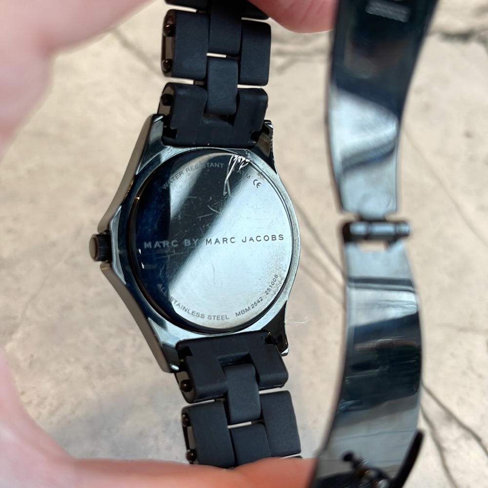 Marc Jacobs Watch - Picture 4 of 12